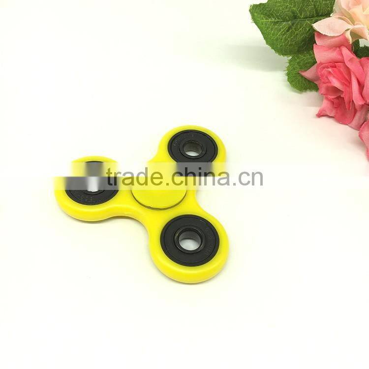 2017 New Fashion luminous spinner fidget LED light hand spinner