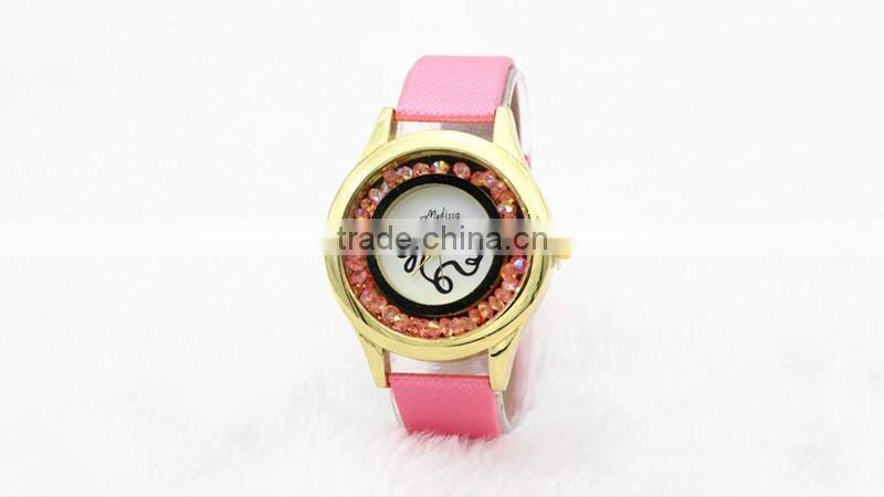 2017 round dial vogue women's sexy quartz watch with crystal diamond