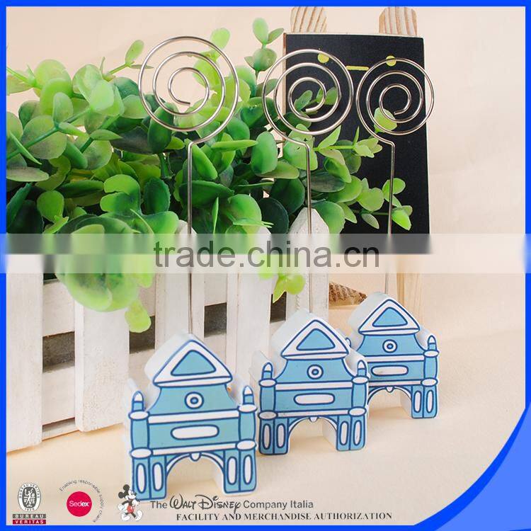 Yes shaped place card holder as wedding name card holder