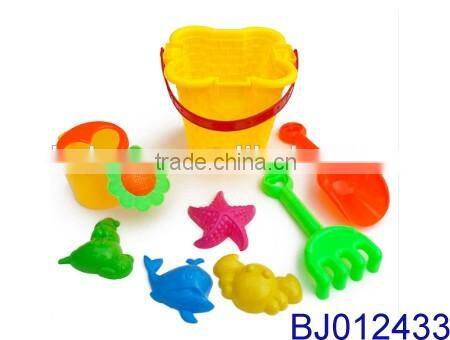 Beach Toys Deluxe Playset for Kids plastic bucket sand shovel set