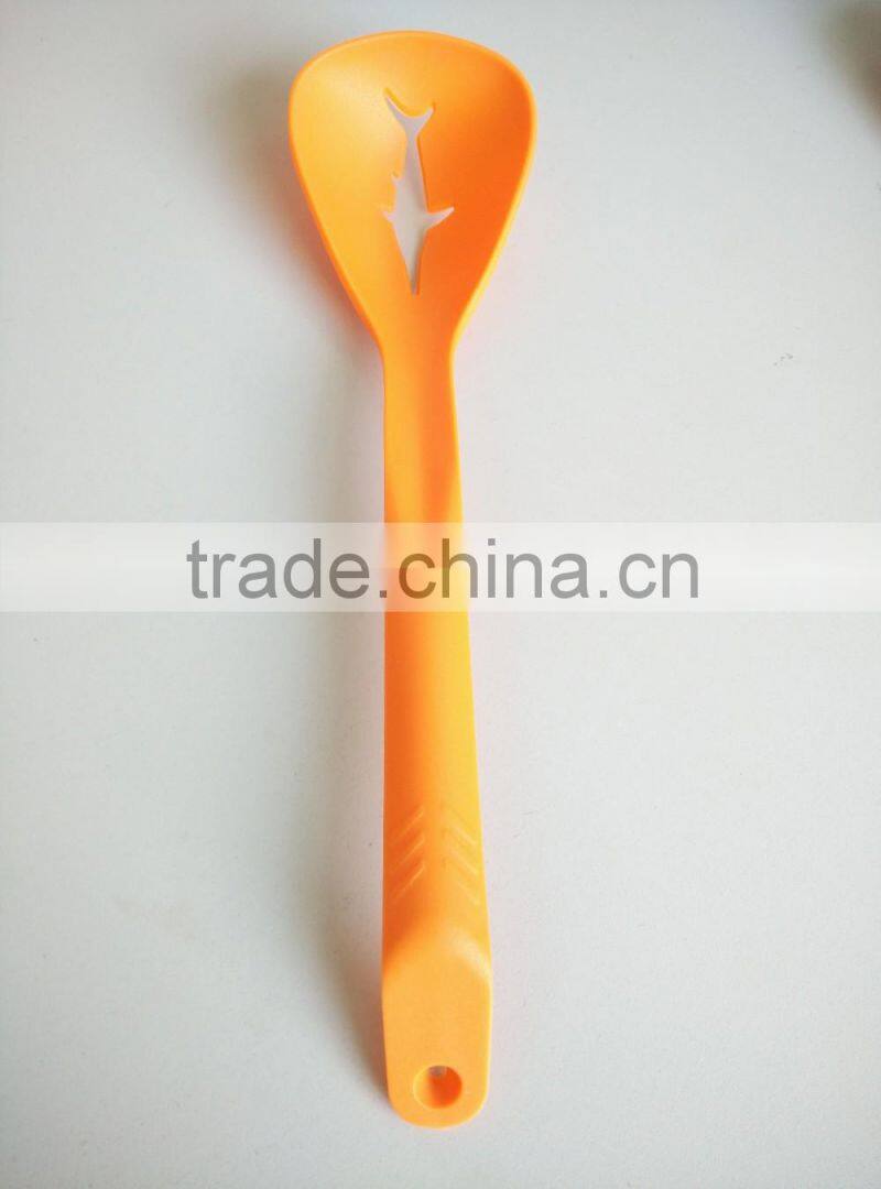 2016 FDA,LFGB Approval Kitchen Equipment Nylon Utensil New style colorful kitchen tools nylon utensil set