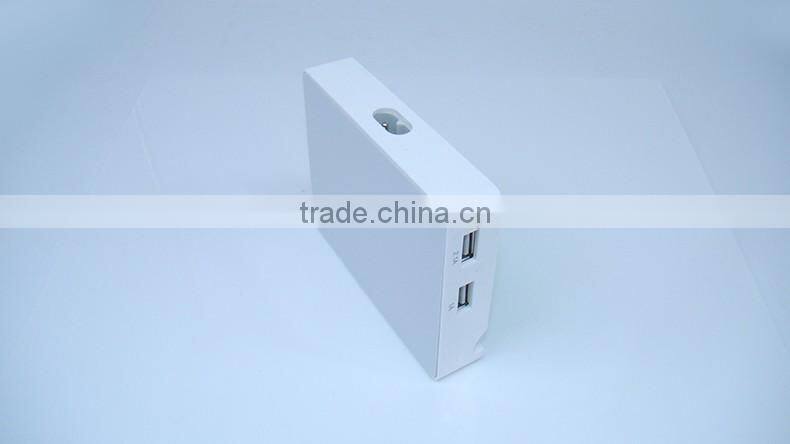 Unique Design 15w 5v 3.1a Dual Ports Usb Power Adapter With Stent For Phone Charging
