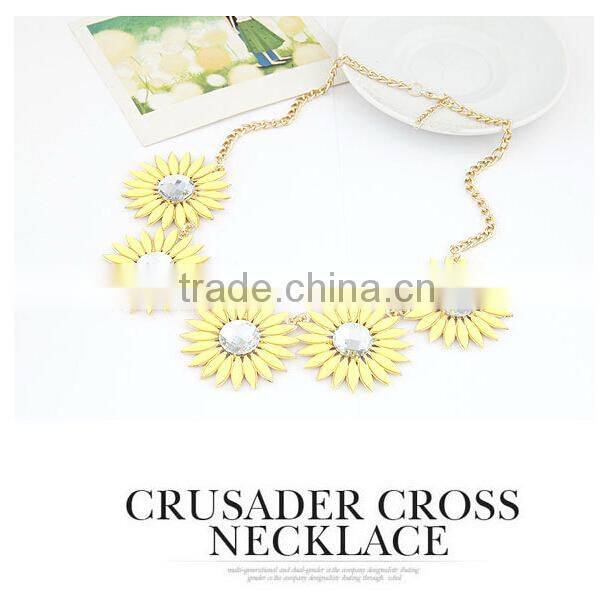 Fashion Multicolor Flower Vintage Choker Collar Pendant Statement Necklace Women Fashion Necklaces for Women 2014