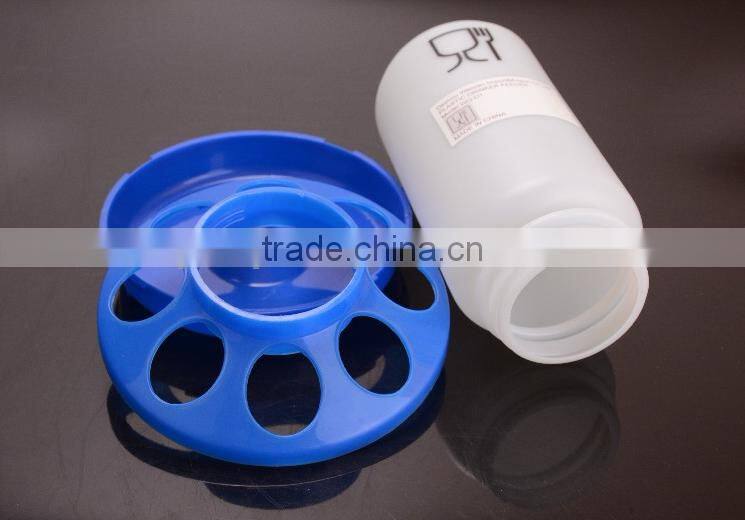 Chicken house using poultry feeders and drinkers/plastic chicken feeder