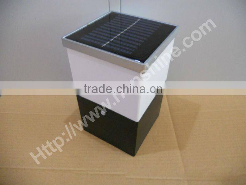 simple novel solar lawn light with sensor for garden