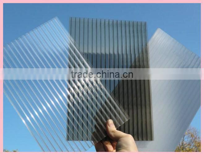 Low cost arched type multi-span vegetable greenhouses with hydroponics system