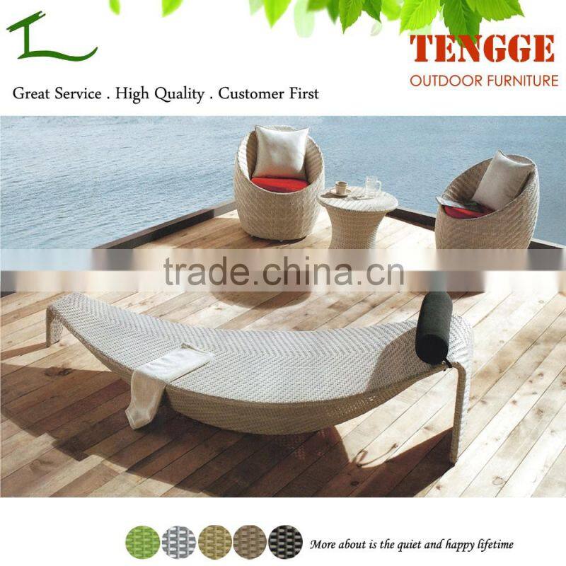 TG-9007 Pool side furniture set rattan wicker sun lounger