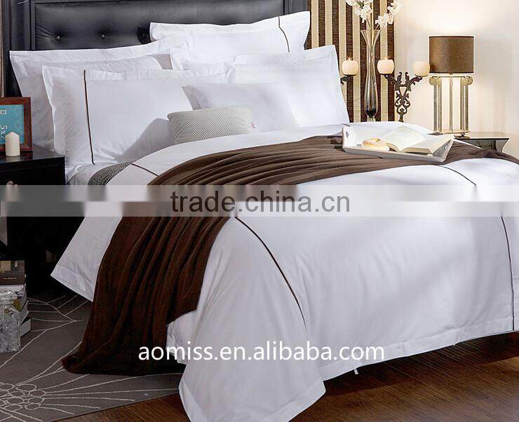 100% polyester luxury hotel decoration washable fire proof bed runner