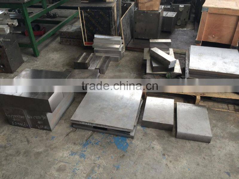 automatic blow mould 3 cavity / deflashing blow mold for hdpe detergent bottle