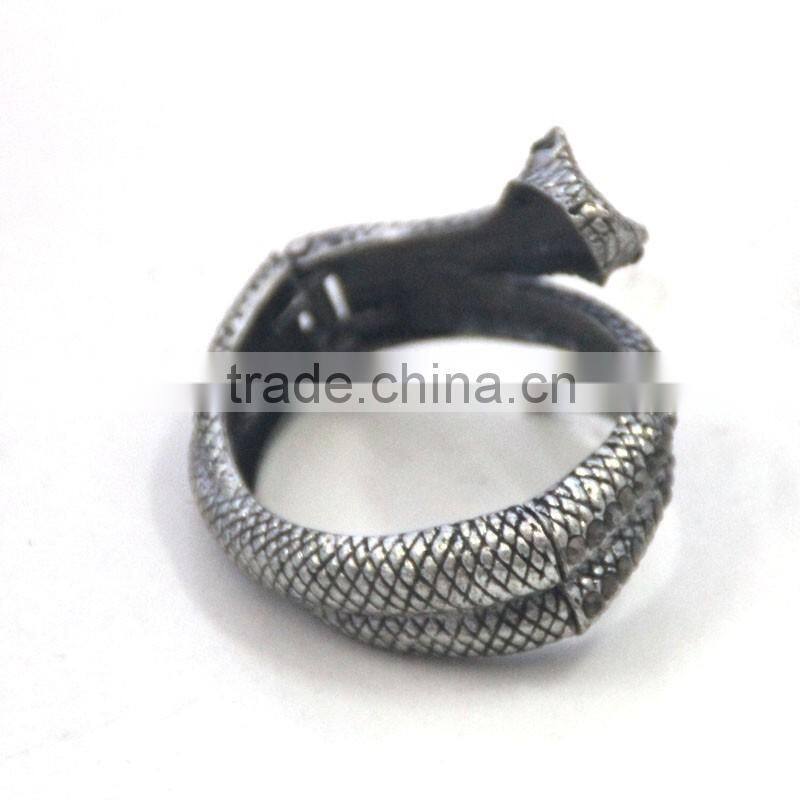 Wholesale Custom vitage Silver Plated Zinc Alloy Cobra skin diamond Snake Bracelets for men