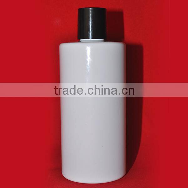 White PET plastic 150 g liquid medicine bottle with black screw caps