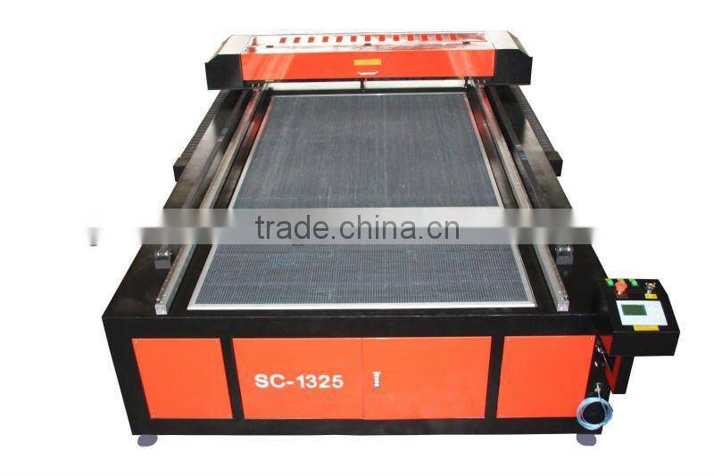 QX-1525 CO2 laser graver and cutter