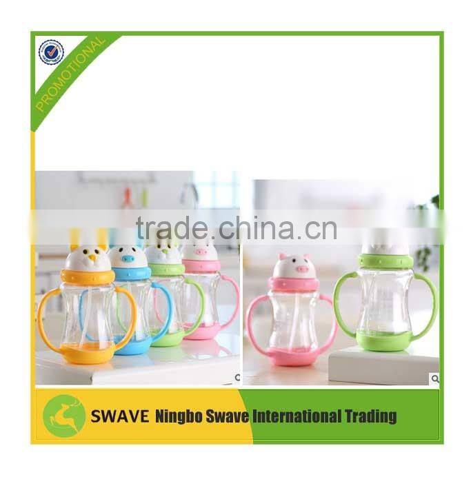 2016 hot sell baby drinking plastic cups 180cc baby bottle straw with handle P76750