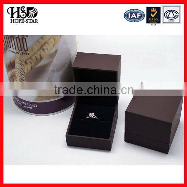 Red velvet high end necklace boxes with zipper of made in china