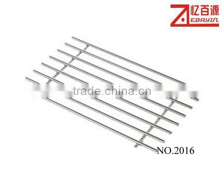 chrome plated metal table mat