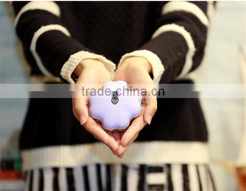 New USB Hand Po Clover Mini Challenge Po mobile power Security polymer rechargeable treasure