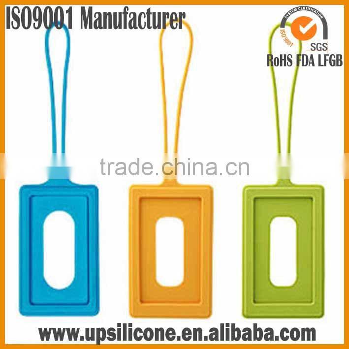 2016 china manufacturer washable silicone hang tag with cord