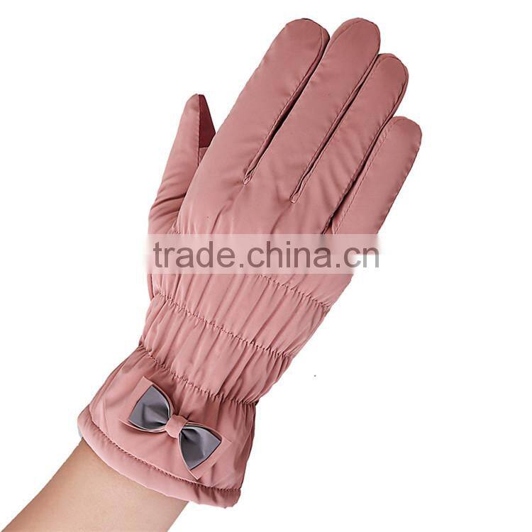 China Anti-slip Touch Screen Big Warm Cotton Polyester Gloves Winter Warm Embroidered Glove