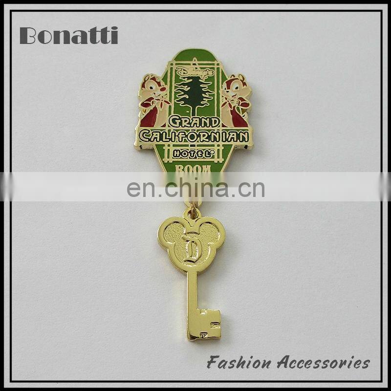 high quality fancy metal brooch pins