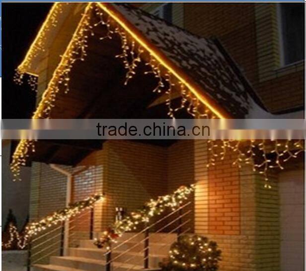 Led christmas icicle light on white rubber cable