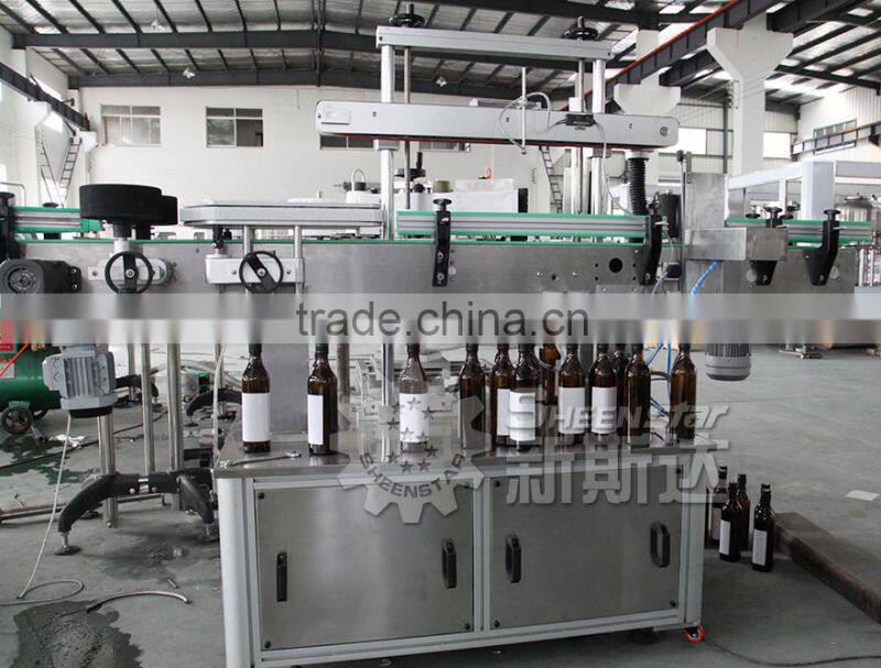 Easy operate Beer bottle labeling machine / label applicator