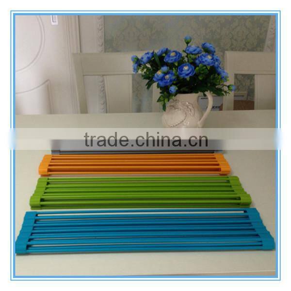 Up cushion collapsible roll up dish rack drying