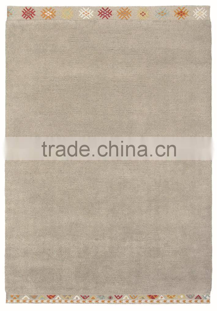 Pure color hand tufted rug for apartment, house decoration, balcony