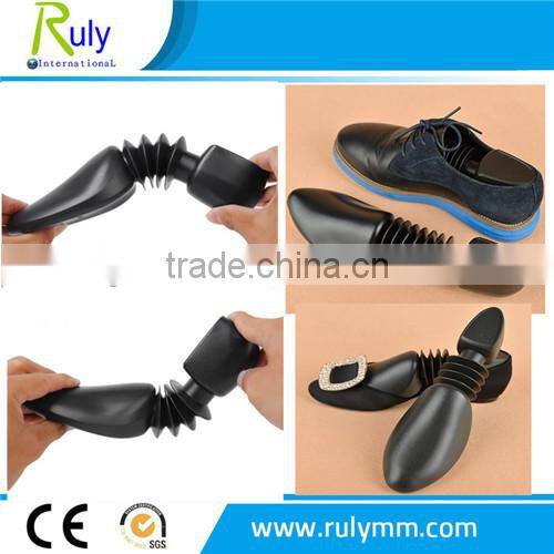 Europe market hot sales cheap plastic Men shoe tree