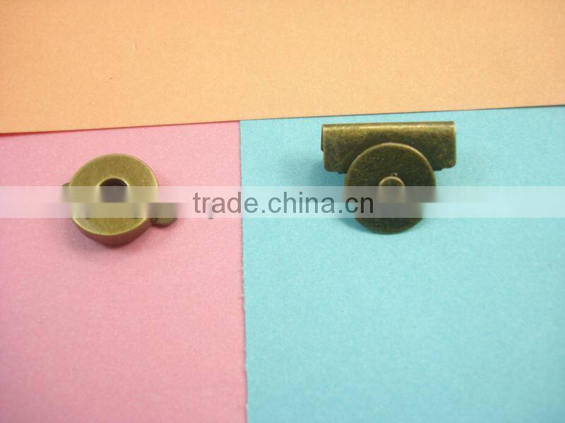 Factory wholesale handbags hardware 14mm magnetic button