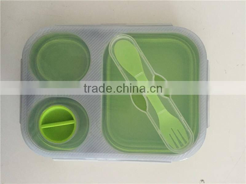 Foldable silicone lunch box with fork and knife