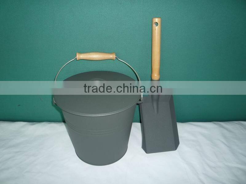Metal Coal Bucket / Coal Hod With a shovel/ Ash Holder