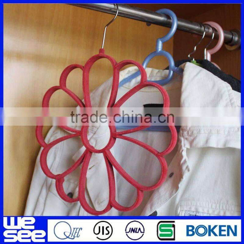 Velvet hanger for scarves in rose red