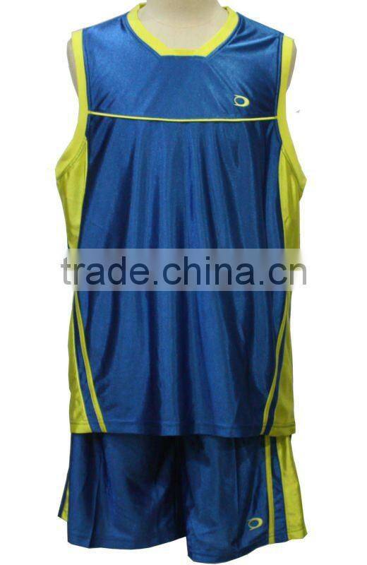 New style basketball set for 2013