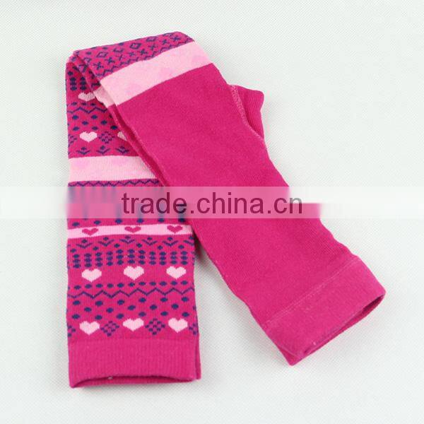 Lovely baby leggings with fashion pattern