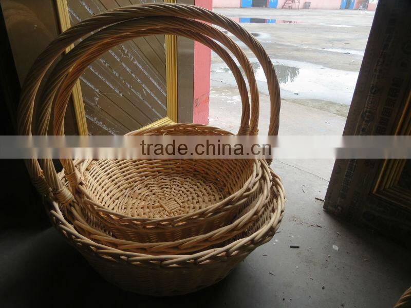 The set of 4 round willow flower basket with long handle