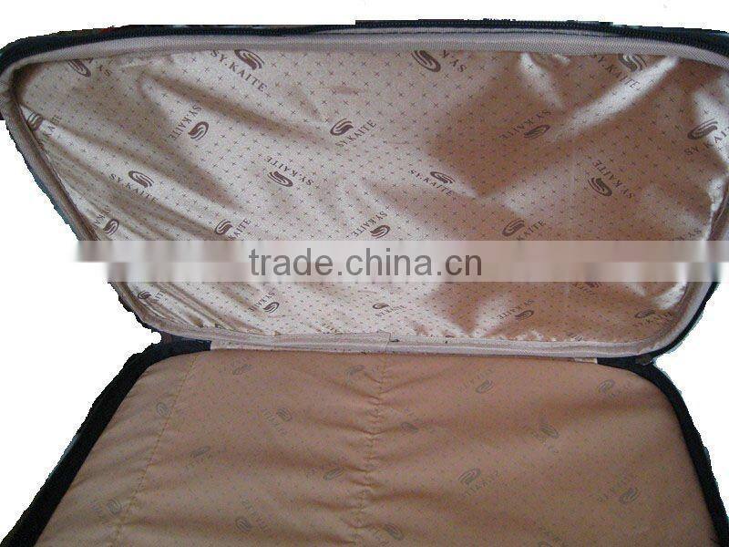 Newest Fashionable Check Pattern Rolling Luggage