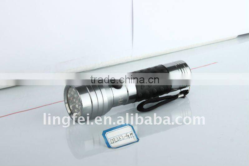 100,000pieces hot sale 19 led flashlight design for outdoor use