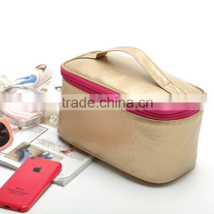 Golden large capacity cosmetic carry case,make up pouch with handle