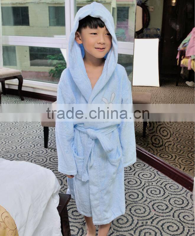 Fashion bamboo fiber terry boys bathrobes with applique