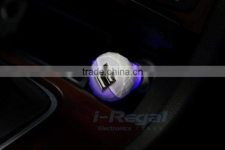 2015 New Arrival Phone Tablet dual usb car charger with 12v socket