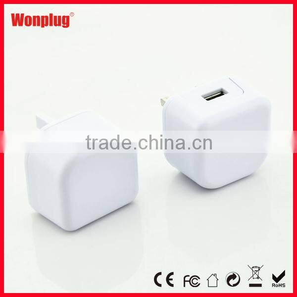 CE ROHS Active Usb Universal Travel Adapter With Usb Charger For UK