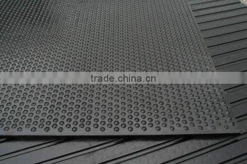 black cow stable matting