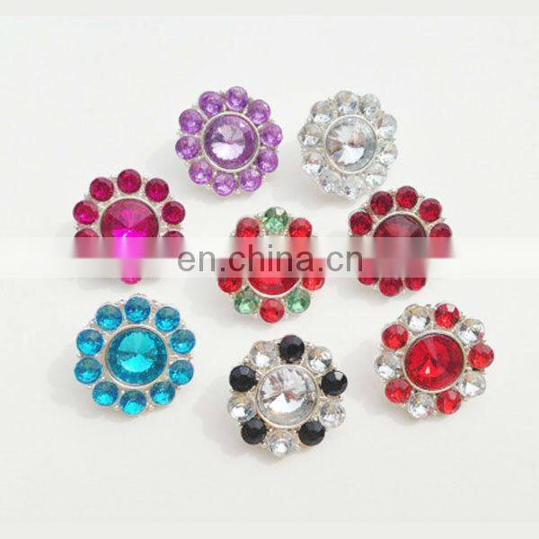 Trendy wholesale rhinestone antique silver button
