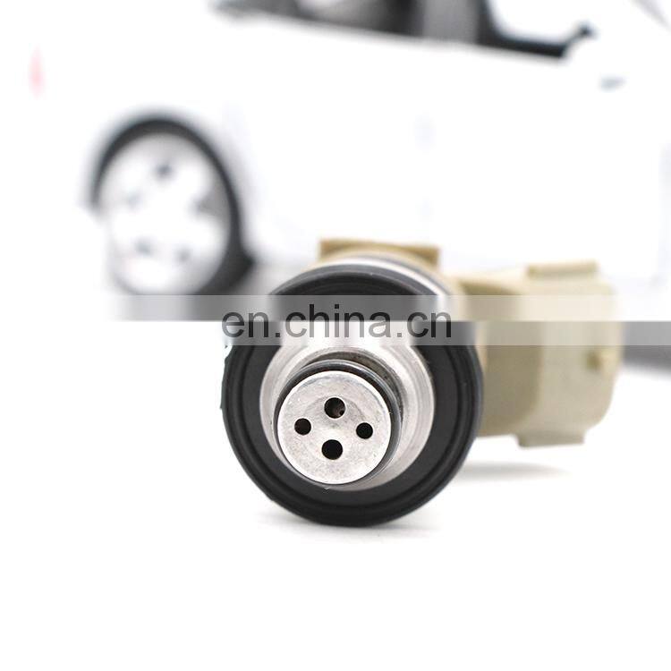 Auto engine parts Gray 4 Hole 23250-62030 23209-62030 For 1996-1998 Toyota 4Runner Fuel Injector