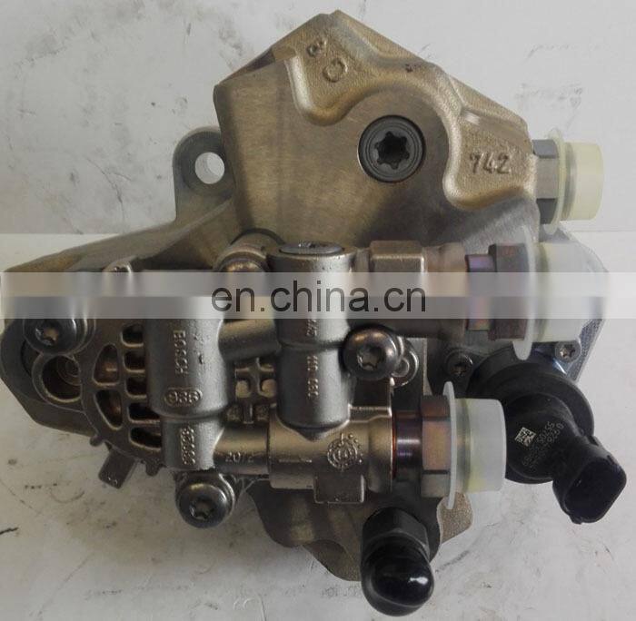 European truck EVECO. engine fuel pump 2995510 / 5801382396 / 84385110