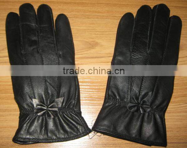 Lower price Genuine Leather glove for women