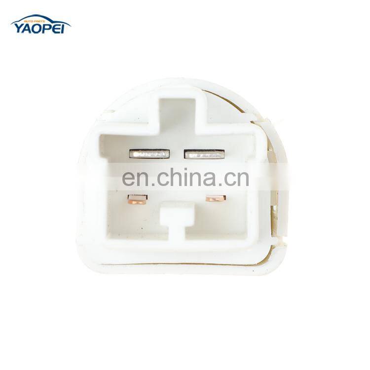 84340-69025 Stop Light Brake Light Switch Suitable for Toyota Tacoma Corolla 4Runner Yaris RAV4