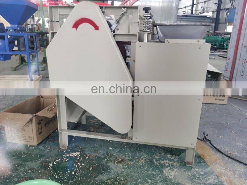 Almond skin peeling machine peanut skin peeling machine peanut red skin peeling machine