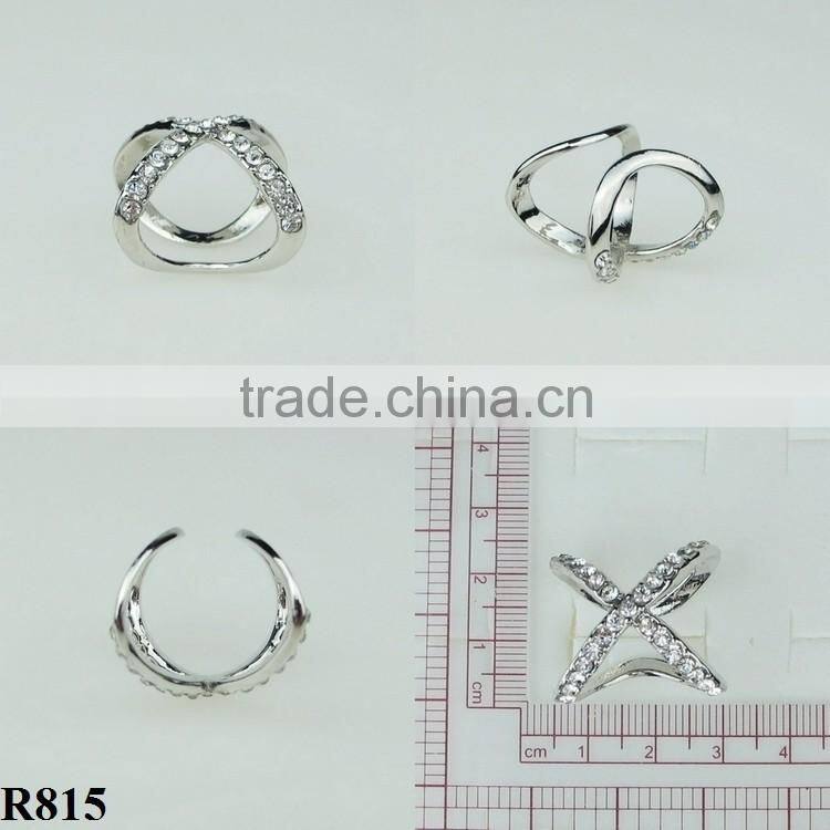 2016Fashion product alloy ring cross rhinestone silver plating R815