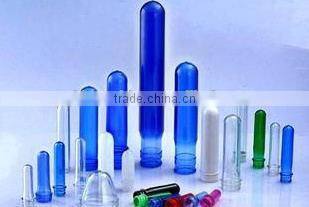 Automatic plastic cap injection molding machine